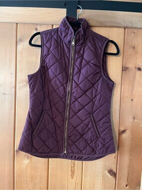 Quilted Women's Vest - Burgundy